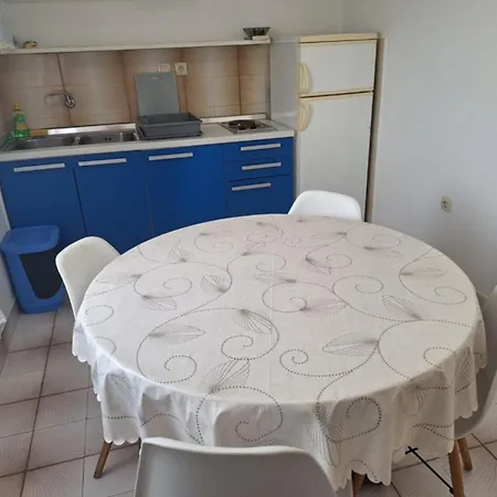 Fanica Apartment *