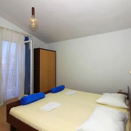 Apartment Fanica *